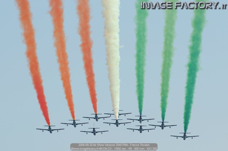 2008-09-20 Air Show Varazze 2045 PAN - Frecce Tricolori.jpg